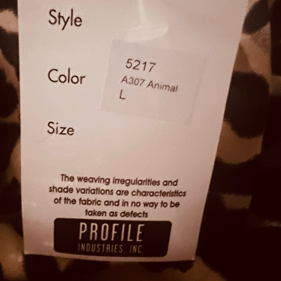 Leopard Print Shorts Romper - Picture 4 of 5